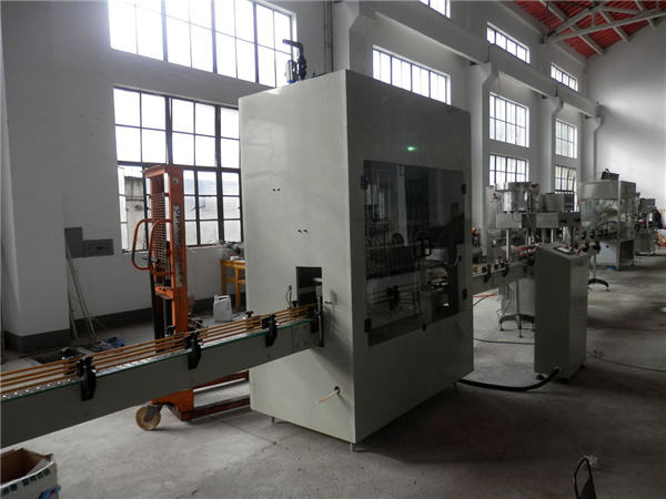 Relleno automático de blanqueador en China