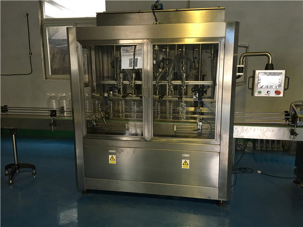 Máquina de llenado de aceite comestible tipo lineal de China